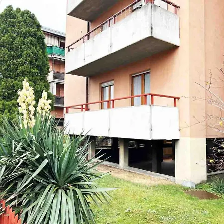 Casa Alpina - *